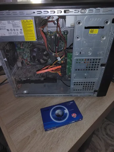 Intervention professionnelle chez Meca Line : migration d’un poste Windows 10 vers SSD et Windows 11, Draguignan, Tech IT Easy